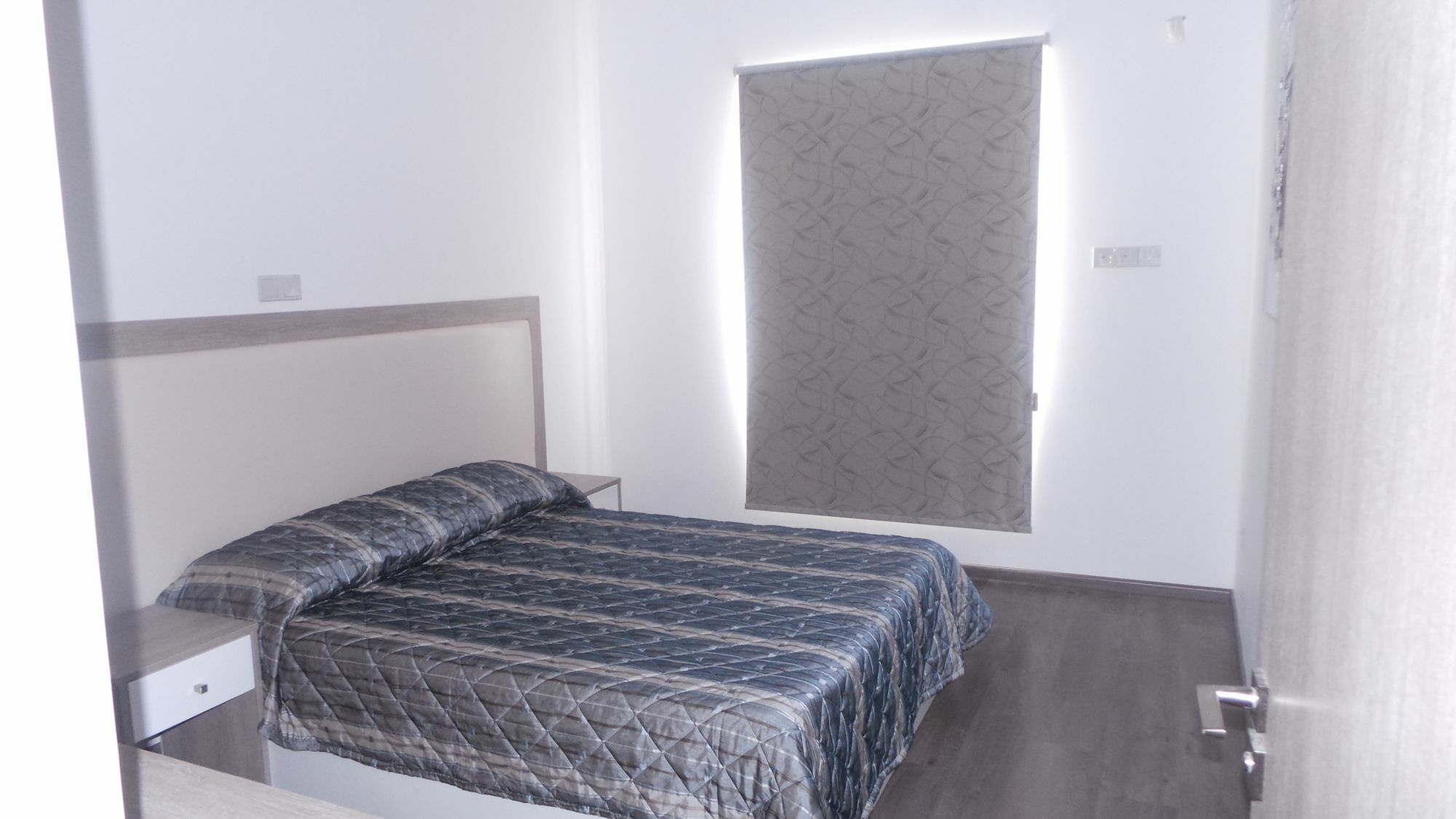 Neptune Hotel Apartments Paphos Coral Bay Exterior foto